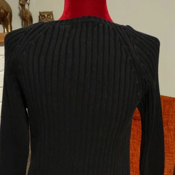 Jamie Scott Ribbed Sweater - Picture 6 of 11